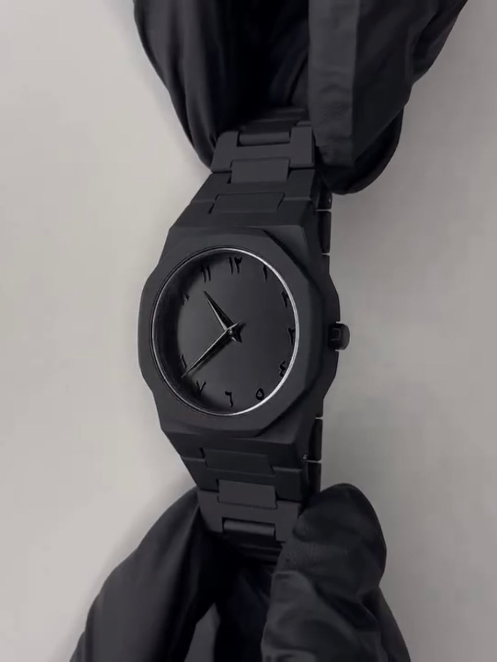 Arabic Aura Watch – Sleek Black Edition