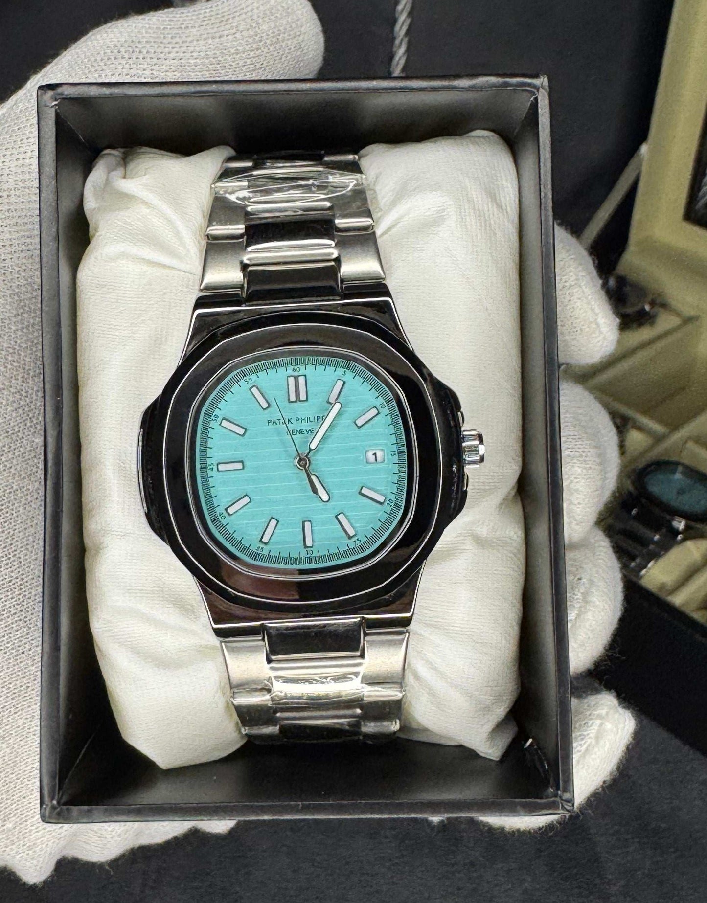 Patek Philippe Nautilus – Tiffany Style Dial in Stainless Steel