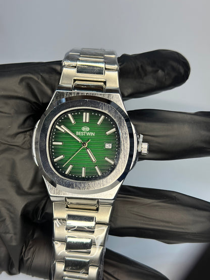 BESTWIN Modern Stainless Steel Watch – Kelly Green Dial