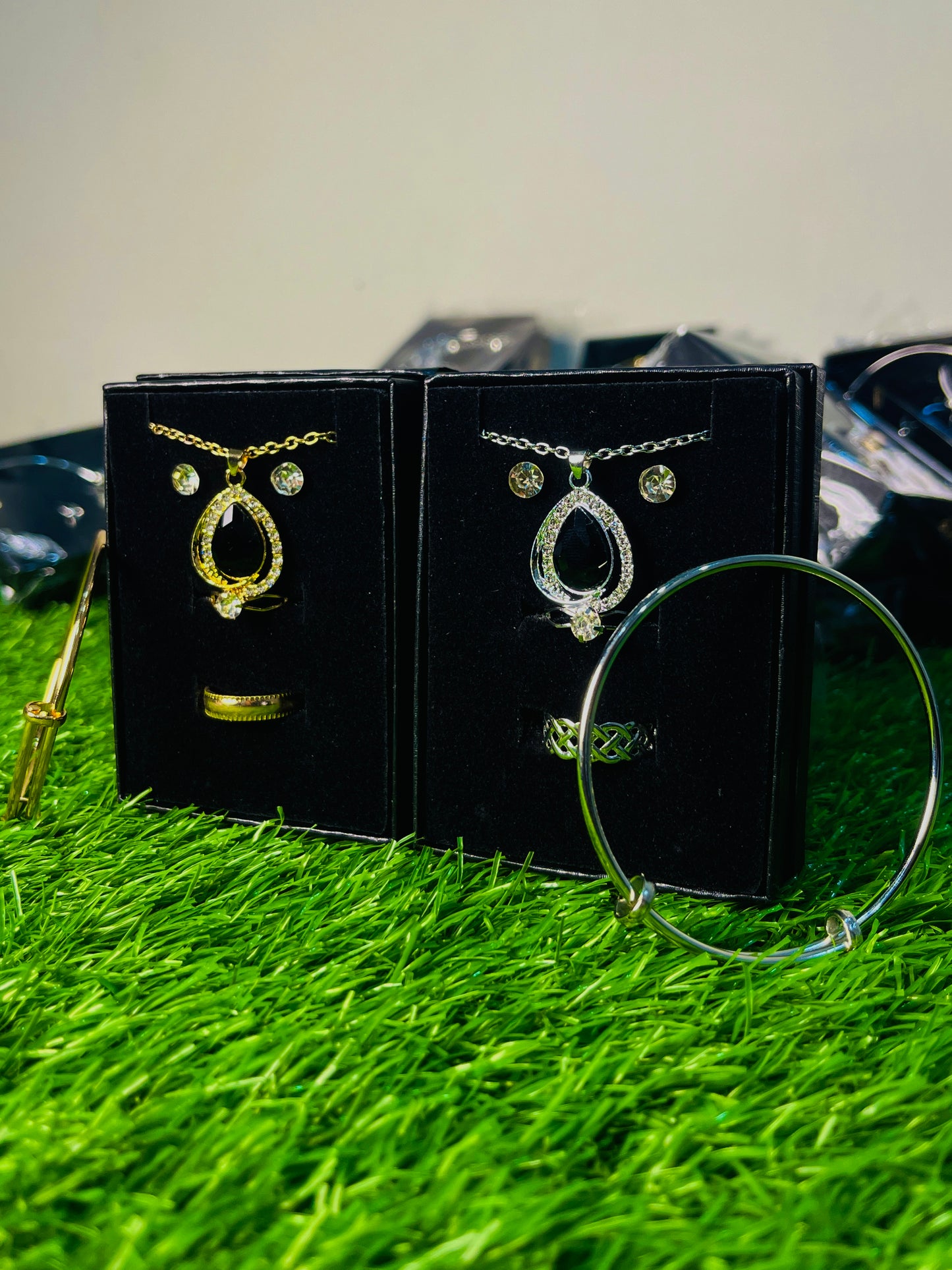 5-Piece Jewelry Gift Set | Locket, Earrings, Rings & Bracelet